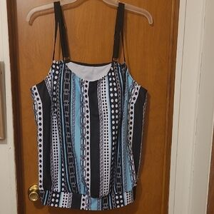 NWOT Size 3X Womens Blue and Black Swim Top